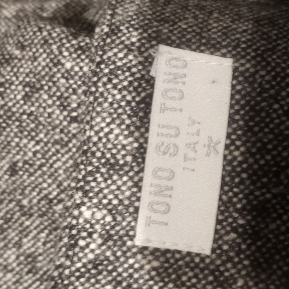 TONO SU TONO Black & Cream Wool/Cashmere Tweed Skirt w/Fringed Hemline, Size 10 - Picture 3 of 3